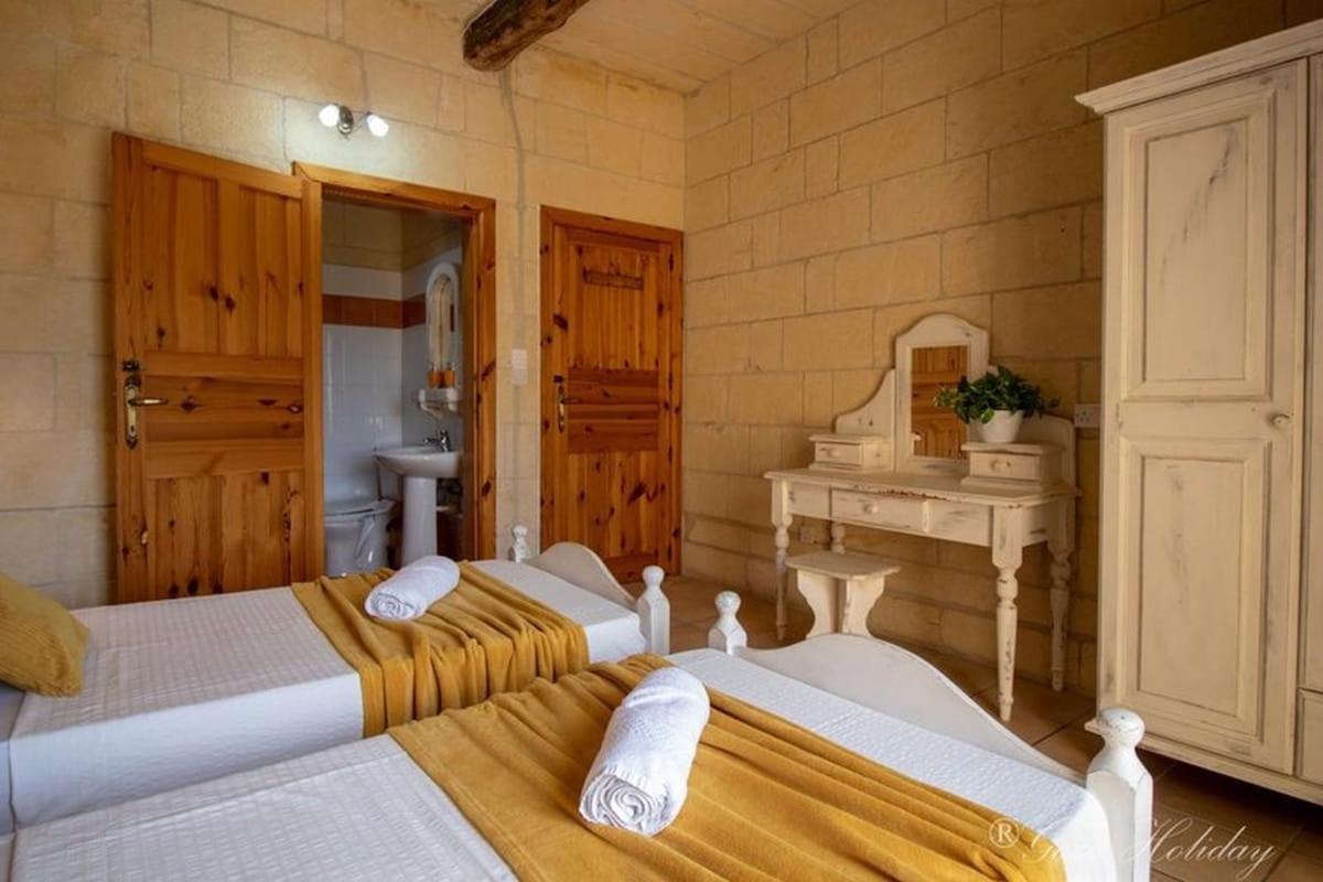 Bed and Breakfast Hibiscus Xagħra Esterno foto